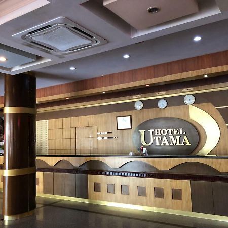 Utama Hotel Batam Exterior photo
